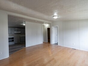 5130 East 21st St in Indianapolis, IN - Building Photo - Building Photo