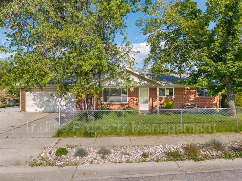 8321 S 745 E in Sandy, UT - Building Photo