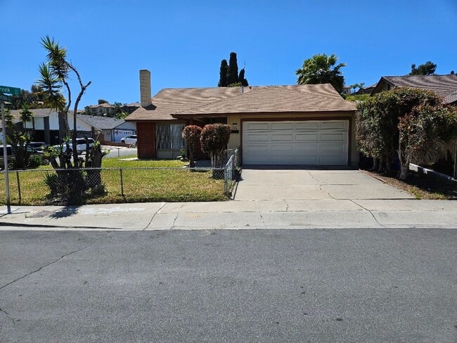 246 Parkcreek Ct in San Diego, CA - Building Photo - Building Photo