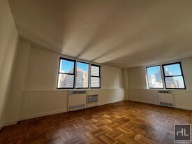 East 79th Street, Unit 11U in New York, NY - Building Photo