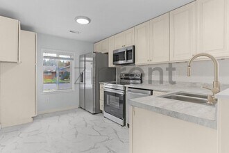 1413 12th St NE in Auburn, WA - Building Photo - Building Photo