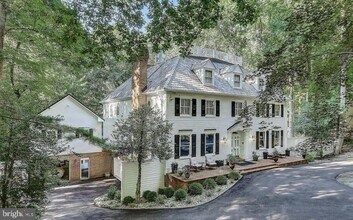 13731 Canal Vista Ct, Unit 3l in Potomac, MD - Building Photo - Building Photo