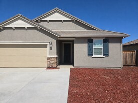 644 Belmont Dr in Patterson, CA - Building Photo