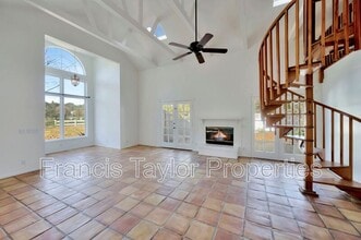 1512 S Stage Coach Ln in Fallbrook, CA - Building Photo - Building Photo