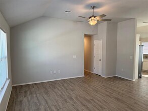 3724 Apple Villas Cir in Moore, OK - Building Photo - Building Photo