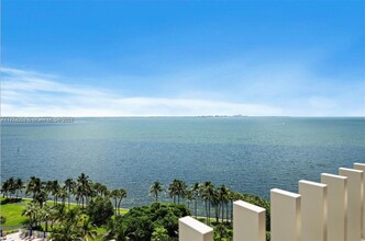 2 Grove Isle Dr, Unit B1201 in Miami, FL - Building Photo - Building Photo