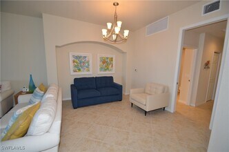 10572 Smoke House Bay Dr in Naples, FL - Building Photo - Building Photo