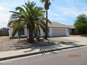 613 W Wescott Dr in Phoenix, AZ - Building Photo - Building Photo