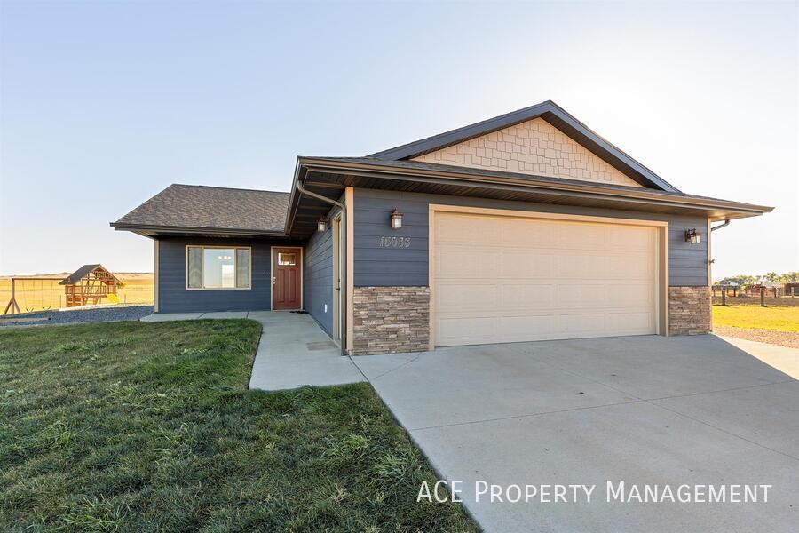 15083 Royal Run in Box Elder, SD - Building Photo