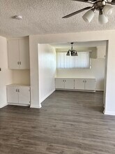 1057 Western Ave, Unit Apt.5 in Glendale, CA - Building Photo - Building Photo