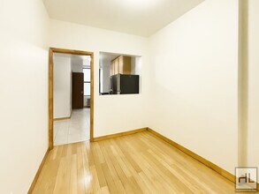 AMSTERDAM AVENUE, Unit 4S in New York, NY - Building Photo - Building Photo