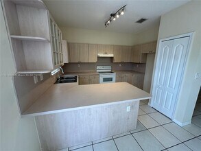 10869 SW 88th Ter in Miami, FL - Building Photo - Building Photo