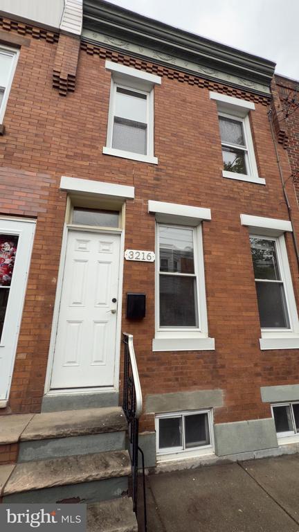 property at 3216 Salmon St