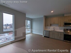 10 Inner Belt Rd in Somerville, MA - Building Photo - Building Photo