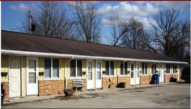 Walnut Street Apartments in Columbia City, IN - Building Photo - Building Photo