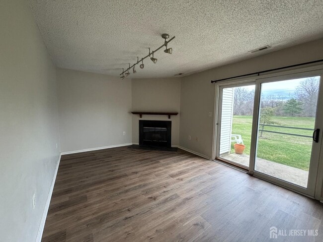 property at 62 Colleen Ct