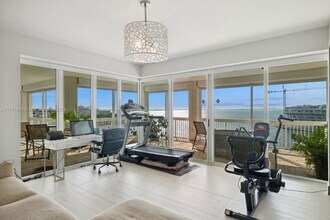 1690 S Bayshore Ln in Miami, FL - Building Photo - Building Photo