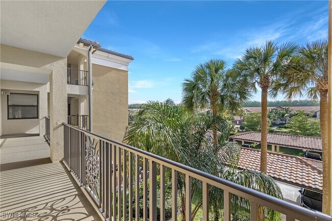 17971 Bonita National Blvd in Bonita Springs, FL - Foto de edificio - Building Photo