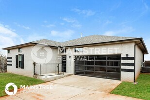 11231 Paradise Out Ln in Oklahoma City, OK - Building Photo