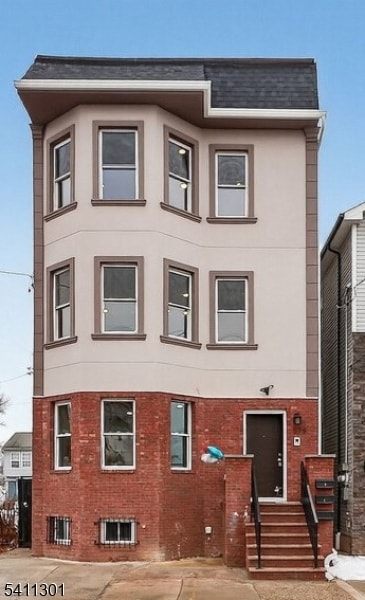 579 S 12th St in Newark, NJ - Foto de edificio