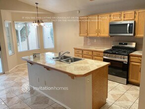 6256 Small Point Dr in Las Vegas, NV - Building Photo - Building Photo