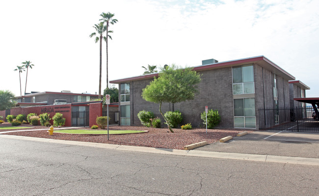 Mirada Condominiums in Phoenix, AZ - Building Photo - Building Photo