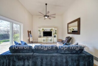 5823 Filbert Ave in Orangevale, CA - Building Photo - Building Photo