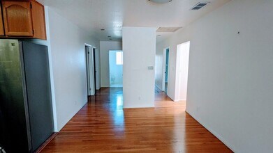 4940 Lockhaven Ave in Los Angeles, CA - Building Photo - Building Photo