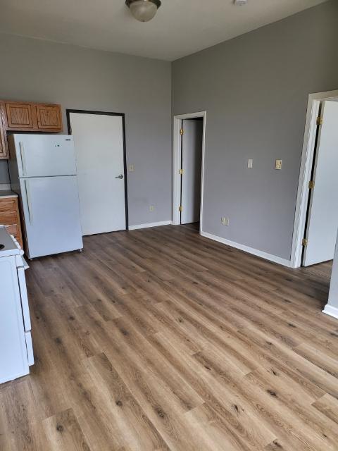 110 S Webster Ave in Omro, WI - Building Photo - Building Photo