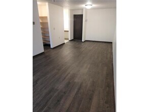 808 Hills Ave in Jackson, MN - Building Photo - Building Photo