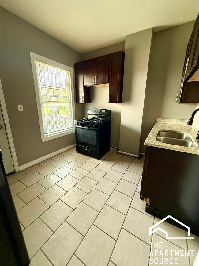 property at 4058 W Congress Pkwy