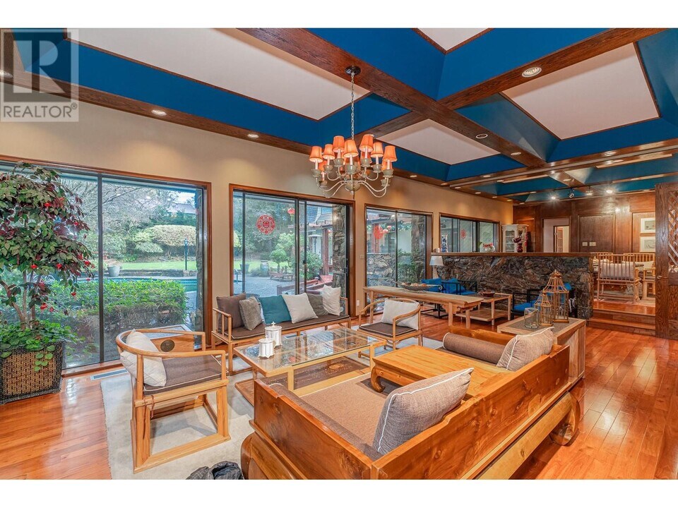 10XX W 55th Ave in Vancouver, BC - Building Photo