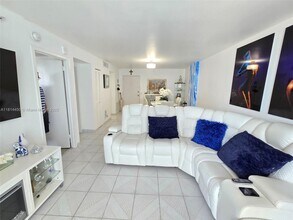 6969 Collins Ave in Miami, FL - Building Photo - Building Photo