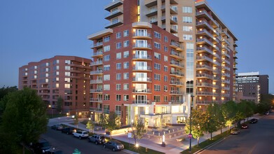 The Seasons of Cherry Creek in Denver, CO - Building Photo - Building Photo