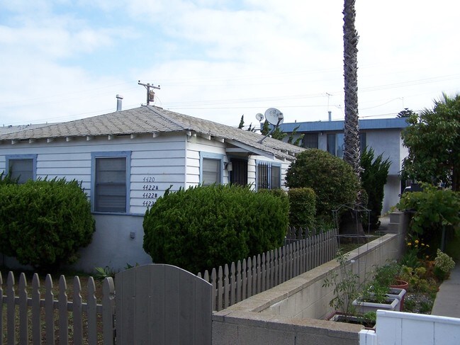 4420-4422 Montalvo St in San Diego, CA - Building Photo - Building Photo