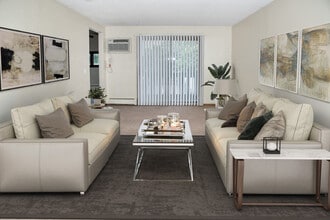 Bass Lake Crossing in New Hope, MN - Foto de edificio - Interior Photo