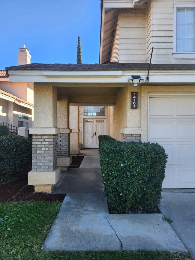 14161 Plumas Ct in Fontana, CA - Building Photo - Building Photo