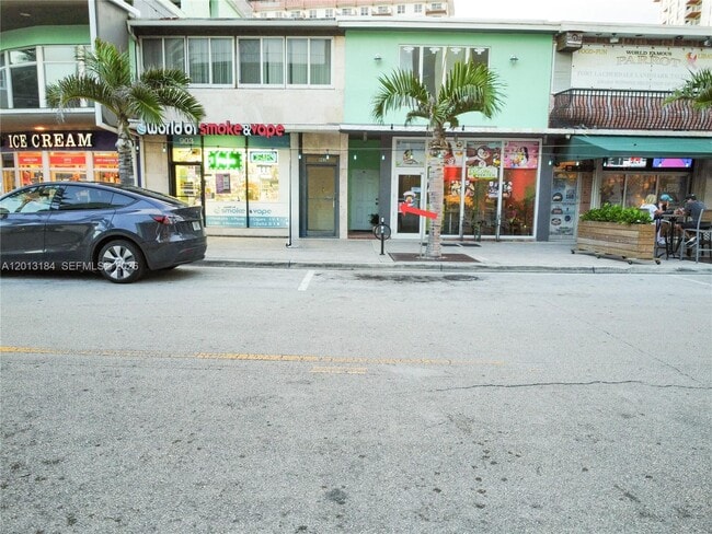 905 Sunrise Ln in Fort Lauderdale, FL - Building Photo - Building Photo