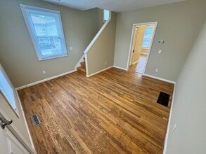 2456-2458-2458 N Pearl St in Columbus, OH - Building Photo - Building Photo