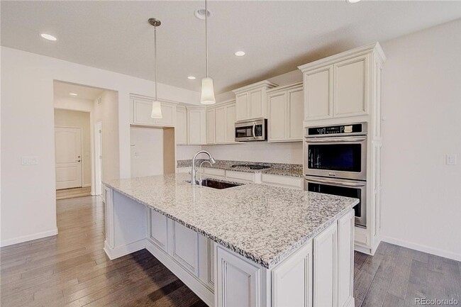 11475 Helena St in Commerce City, CO - Building Photo - Building Photo