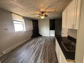719 5th Ave S-Unit -Apt 2 in La crosse, WI - Building Photo - Building Photo