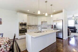 24690 Capecastle Terrace in Aldie, VA - Building Photo - Building Photo