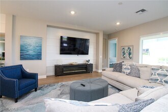 15765 Cortina St in Naples, FL - Building Photo - Building Photo