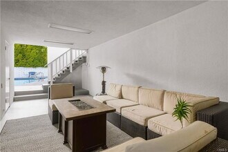 11831 Bel Terrace in Los Angeles, CA - Building Photo - Building Photo