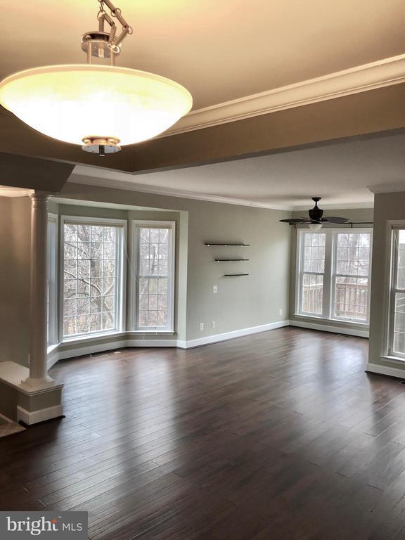 2472 Terra Cotta Cir in Herndon, VA - Building Photo - Building Photo