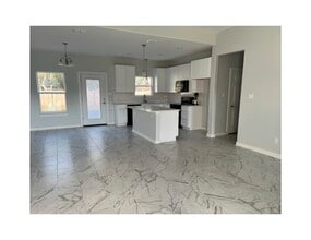 938 Redwood Ave in Rockport, TX - Foto de edificio - Building Photo