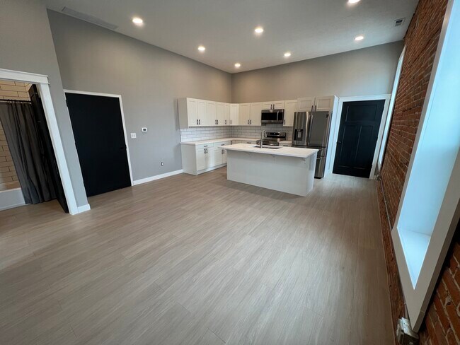 1306 L St in Aurora, NE - Building Photo - Building Photo