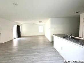 2819 Gustavo Dr in Converse, TX - Building Photo - Building Photo