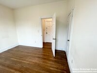 106 Buttonwood St photo'