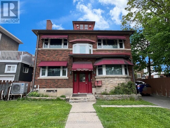property at 831-831 Bronson Ave